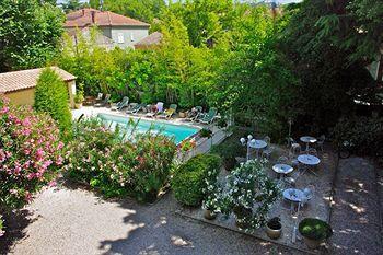 Le Fleuri Hotel 3*
