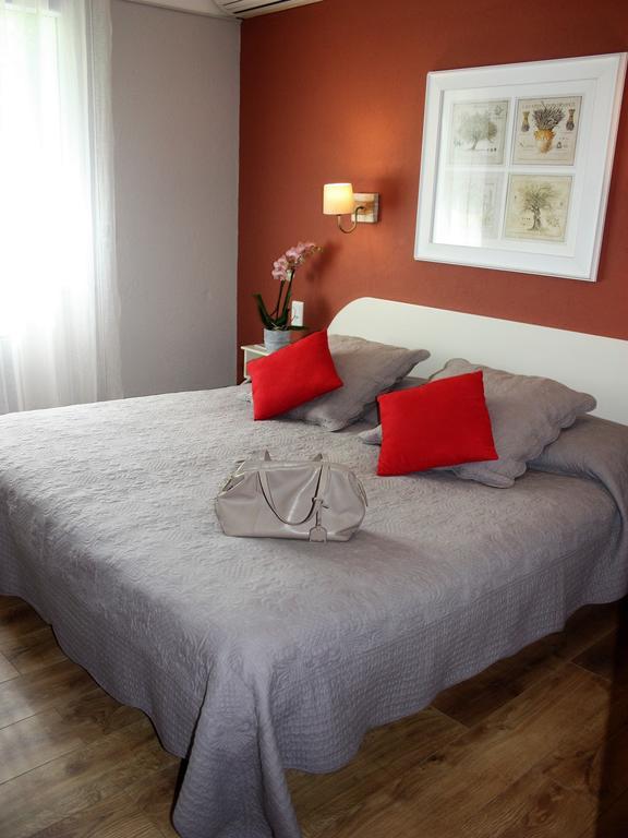 Le Fleuri Hotel
